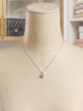 NWT Effy Jewelers aquamarine blue solitaire pendant necklace march birthstone